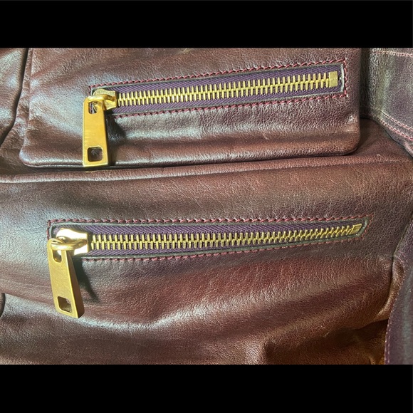 Marc Jacobs Brown Hobo Bag with Gold Tone Hardware - Picture 4 of 9